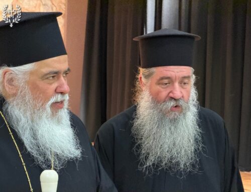 Ο π. Γεώργιος Σχοινάς μιλά στα Στελέχη του Νεανικού Έργου της Μητροπόλεως στην Κατακόμβη του Ι. Ν. Ευαγγελισμού της Θεοτόκου Ευόσμου